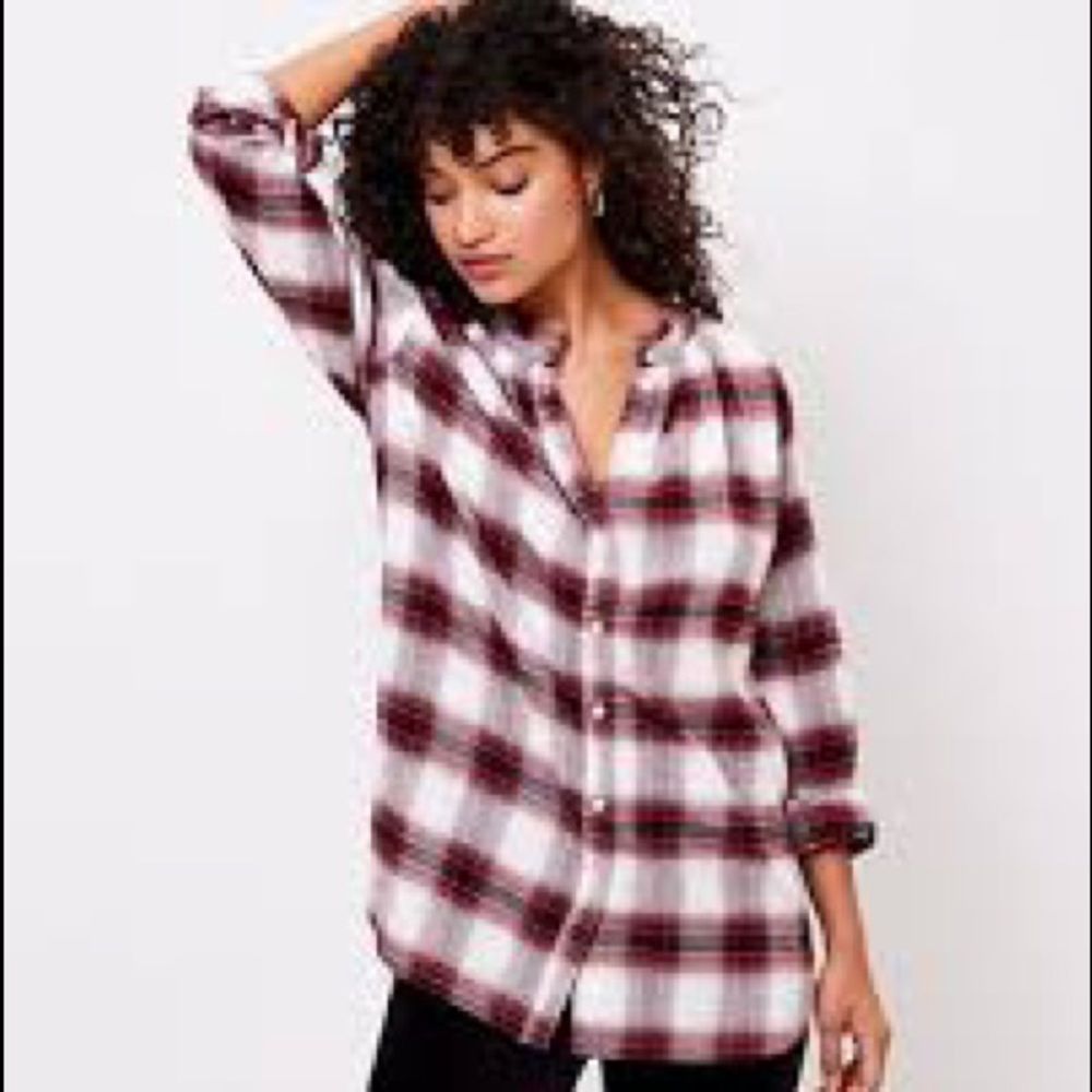 NWT Loft Ruffle neck plaid blouse. Sz S